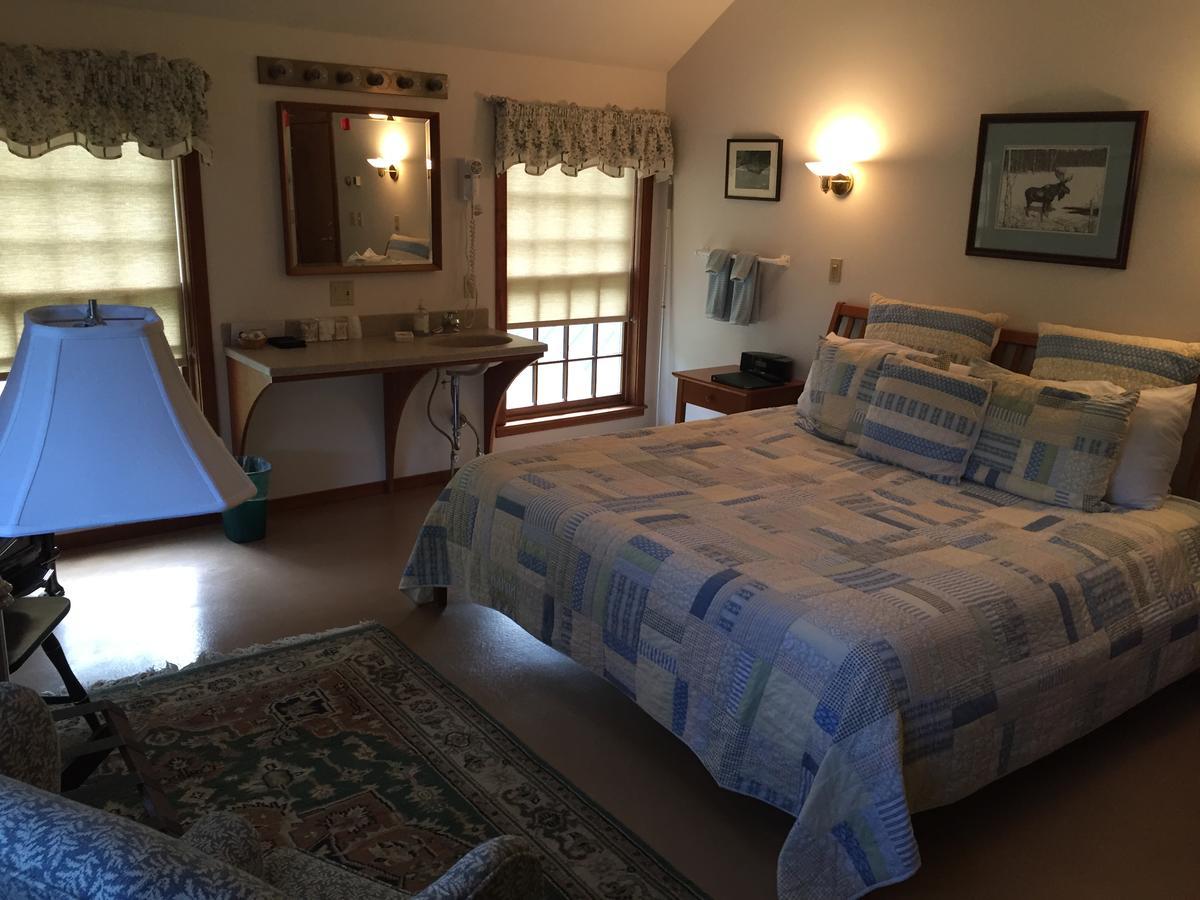 Breakfast On The Connecticut Bed & Breakfast Lyme Exterior photo