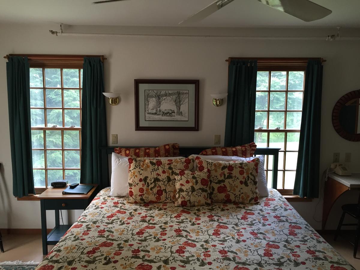 Breakfast On The Connecticut Bed & Breakfast Lyme Exterior photo